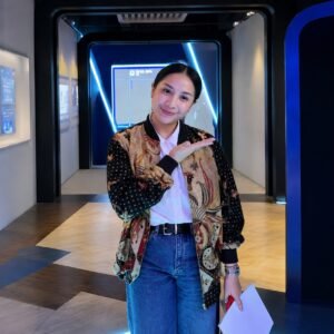 Jaket Bomber motif namira exclusive series