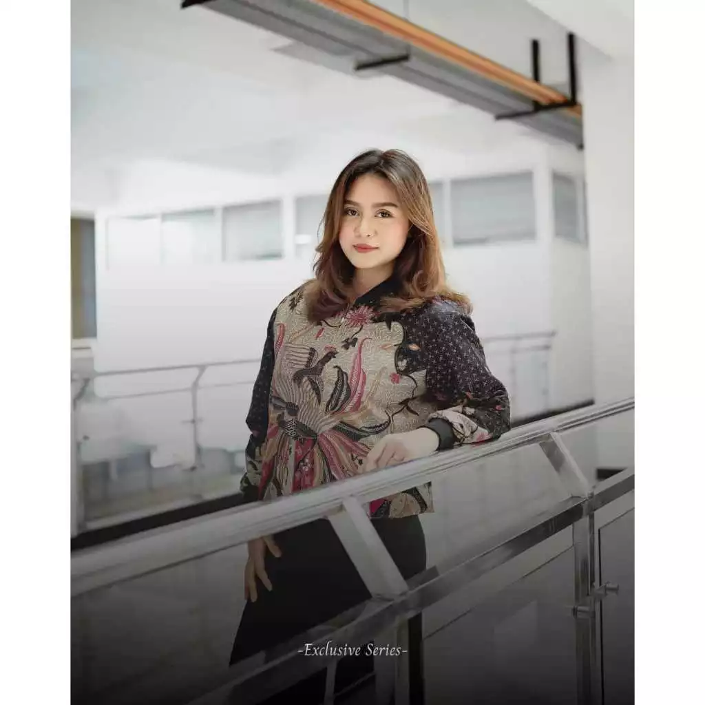 Jaket Bomber motif namira exclusive series - Gambar 5
