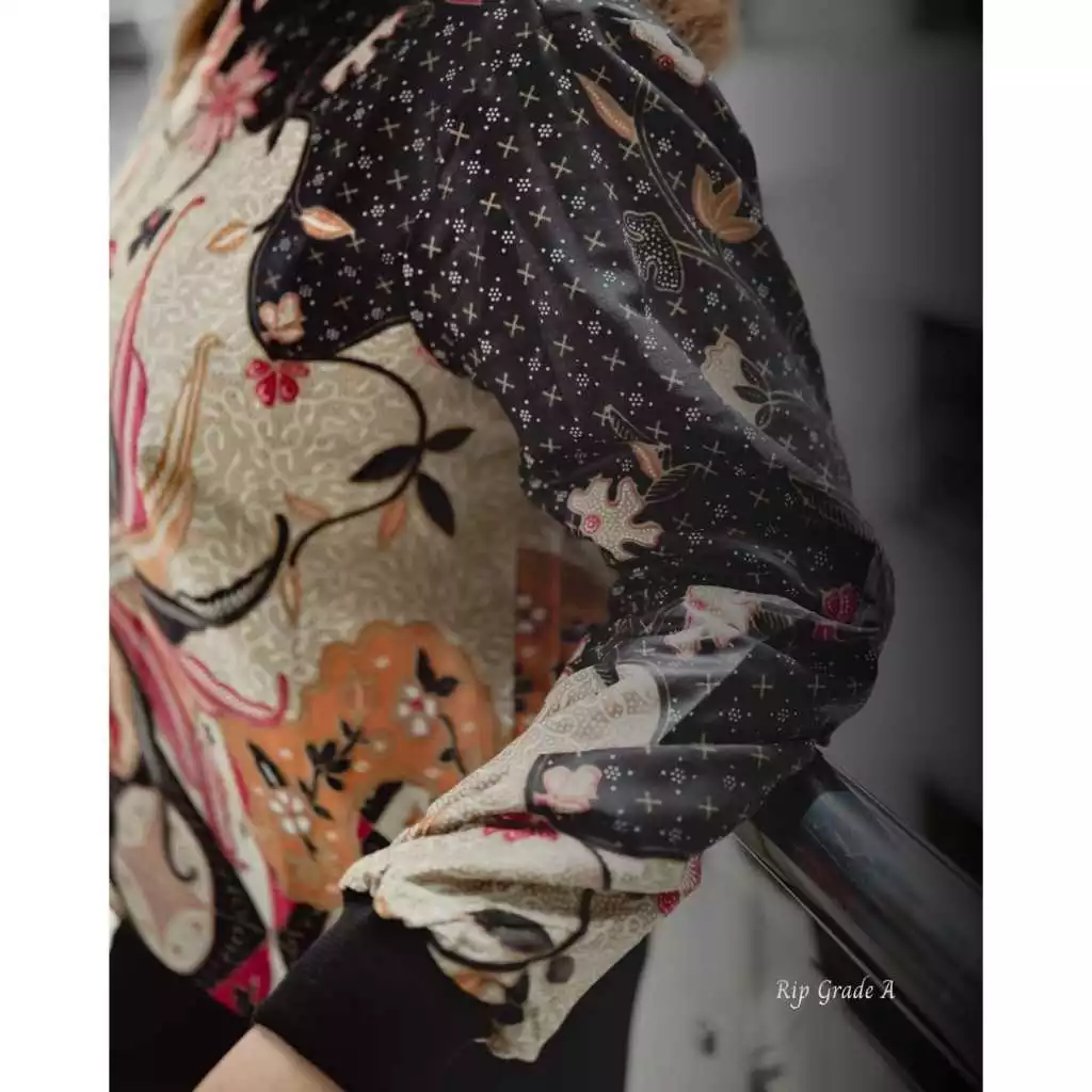 Jaket Bomber motif namira exclusive series - Gambar 2